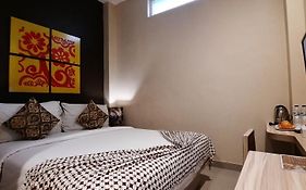 Grand Aularis Hotel Managed By Salak Hospitality